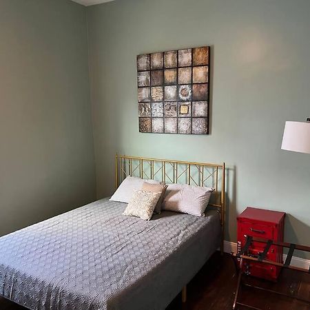 Апартаменти Chilled Pad 2 Blocks From The French Quarters Новий Орлеан Екстер'єр фото